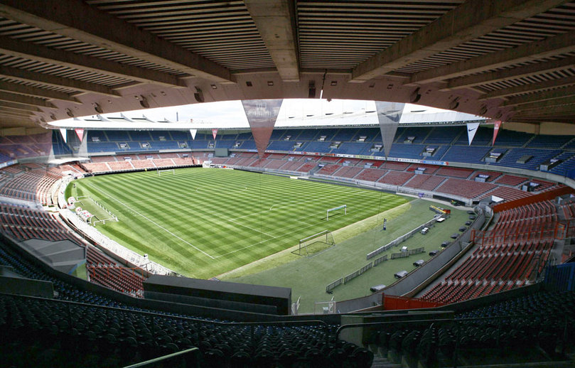 http://www.blog-rct.com/wp-content/uploads/Parc-des-Princes-Paris_pics_809.jpg