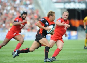 jonny-wilkinson-chasse-par-les-toulousains-william-servat-et